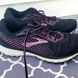 Brooks Ghost 12, womens size 10
